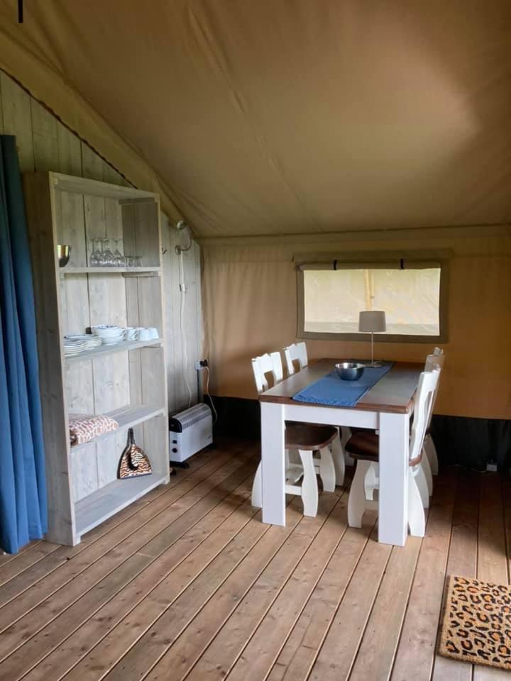 Camping De Peelweide Grashoek 客房 照片